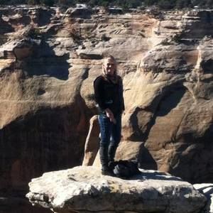 Meet your Posher, Gloria